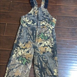 Men’s small Mossy Oak Bib coveralls